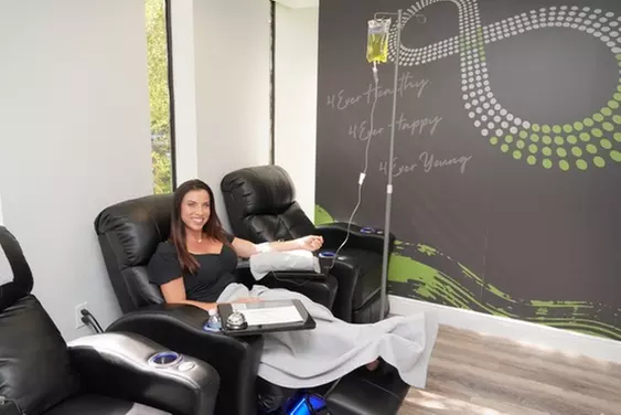 Up to 74% Off Energy and Metabolism IV at 4Ever Young Houston Voss - Primary Image