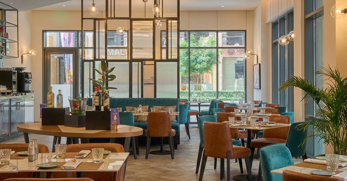 Daily Dinner Buffet With Live Cooking Stations & Beverages Daily Dinner Buffet With Live Cooking Stations & Beverages