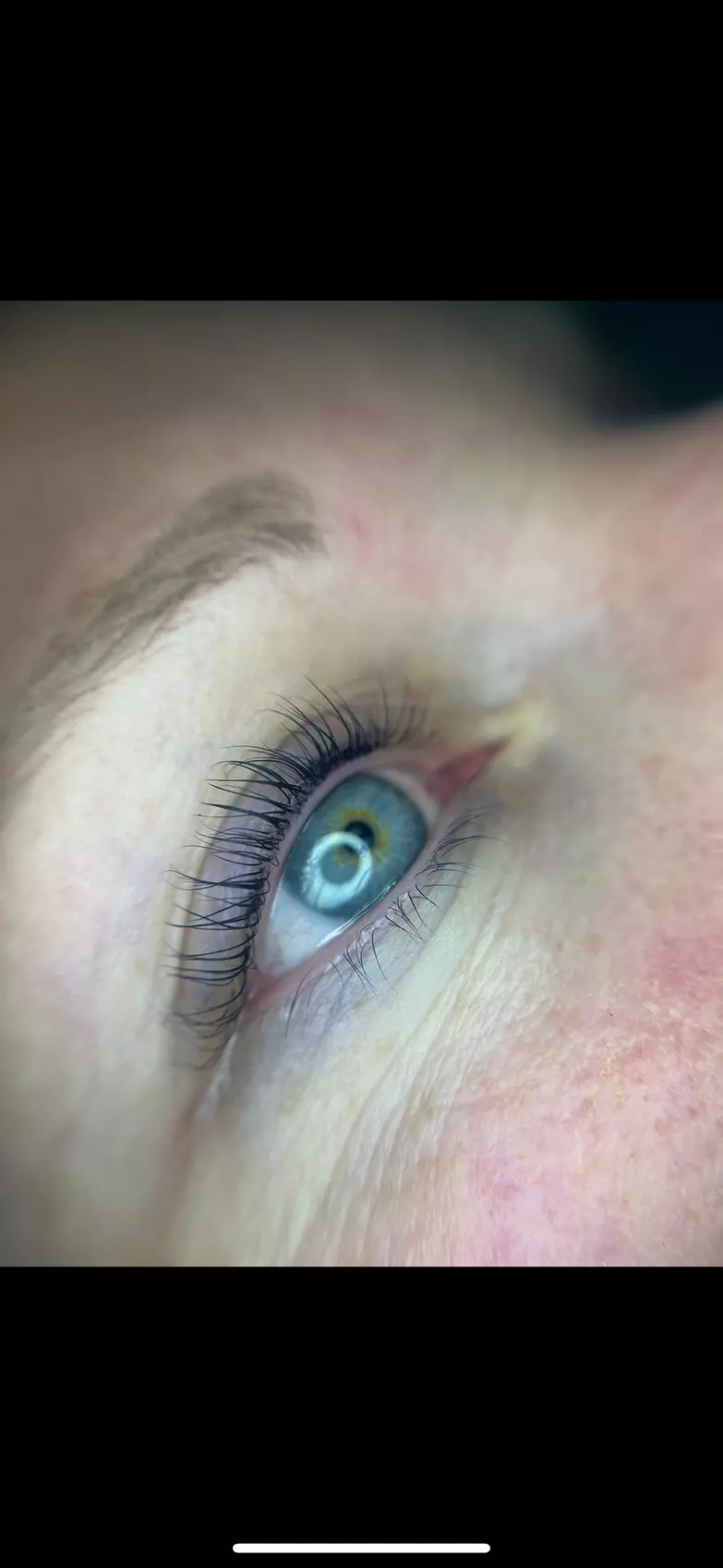 Rehaussement de cils et brow lift