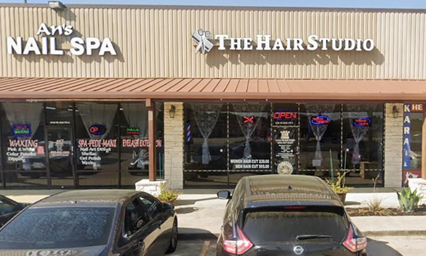 Image 16: Enhance Your Look: A Lash Lift (45-Min)w/ Optional Lash Tint (60-Min)