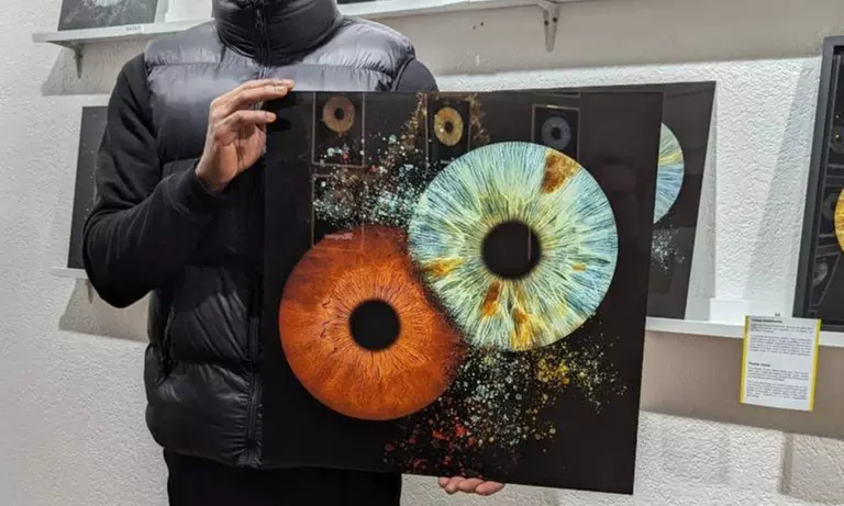 Votre regard, une œuvre d’art : séance photo artistique de votre iris (jusqu'à 37% de remise) - Primary Image