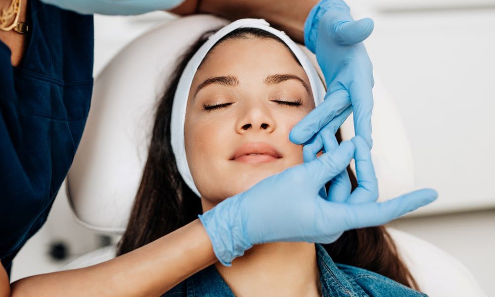 Enhance Confidence with 10 Units of Jeuveau