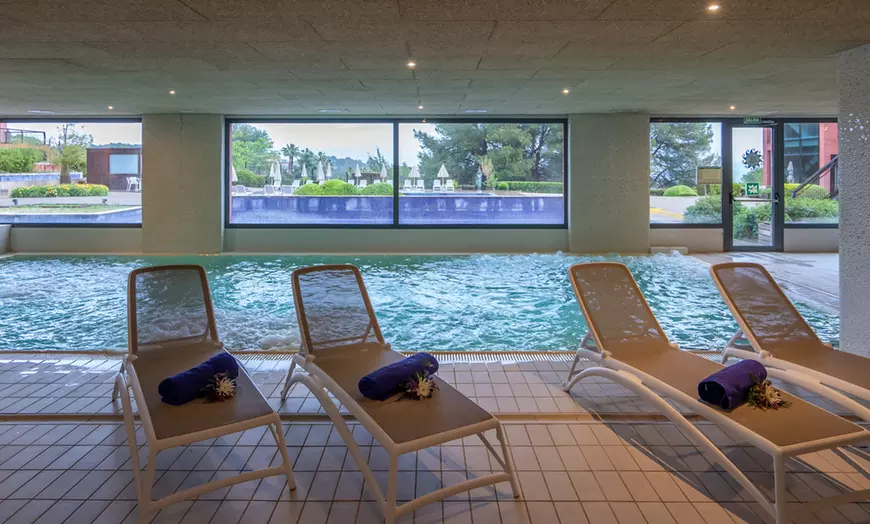 Image 20: Acceso a spa durante 60 minutos con tratamientos extra para hasta 6