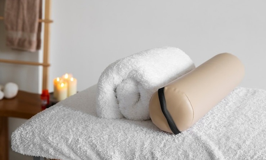 Image 6: Masaje relajante o drenaje linfático con maderoterapia para 1 persona