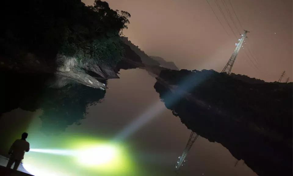 XM-LT6 LED-Taschenlampe (5x Zoom)