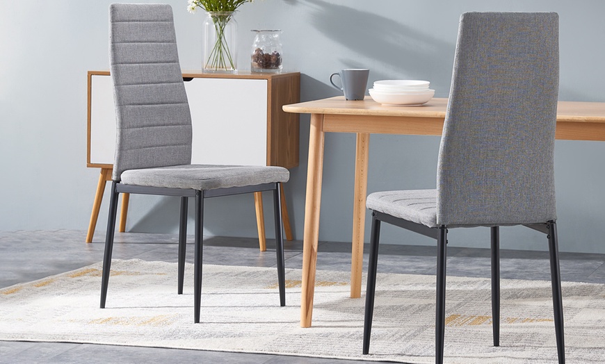 Image 6: 2 Scandinavische eetkamerstoelen