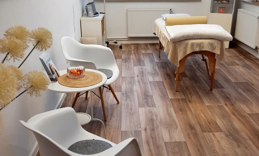 Image 2:  Gua-Sha-Massage für Rücken, Nacken und Schultern für 1 Person