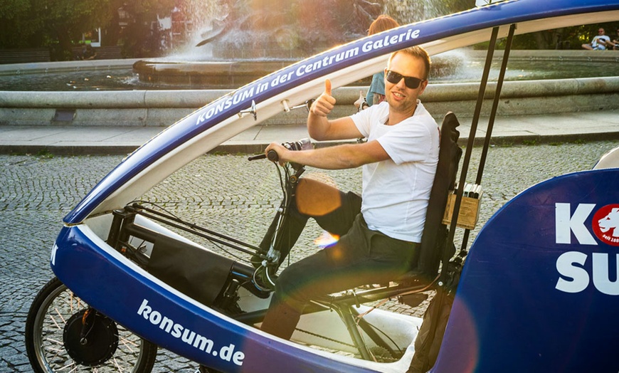 Image 4: 30 Min. Rikscha-Fahrt durch Dresden für 2 Personen