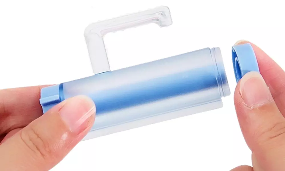Toothpaste Squeezer Rolling Dispenser (4-Pack)