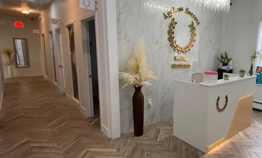 Image 4: 1 or 2 60 Mins Sculpting Massage Massage w/ Hot Towels + Wood Therapy