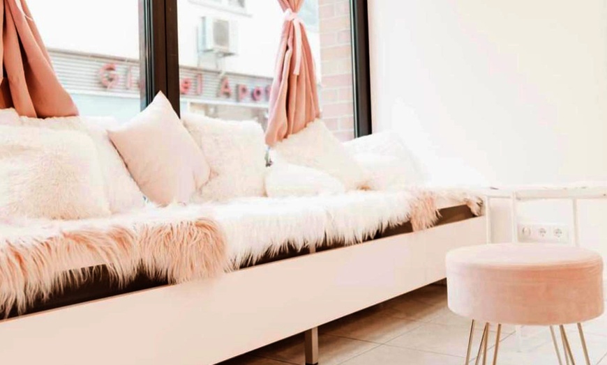 Image 3: Wimpern- und/oder Augenbrauen-Lifting inkl. Färben für 1 Person