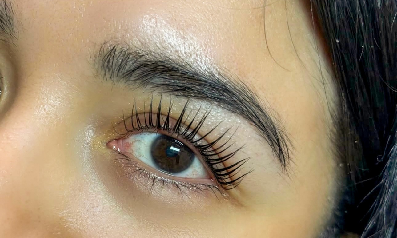 Wake Up to Gorgeous Lashes with a Lash Lift & Tint
