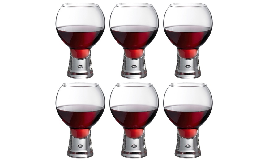 Image 6: Durobor Bubble Base Wine Glasses