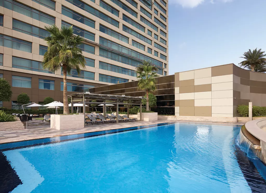 60-Min 5-Star Signature Body Treatment OR Ramadan Swiss Essence Reset