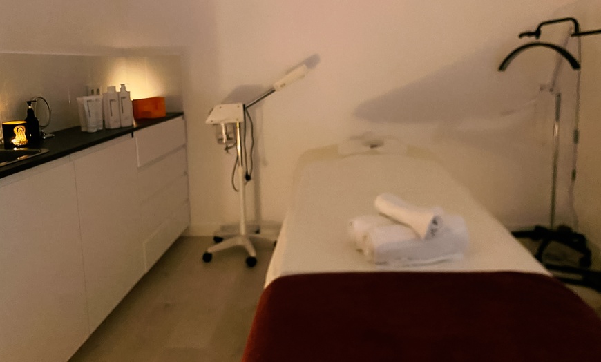 Image 7: Tarifa plana de 1 año de depilación láser en 1 zona corporal a elegir 