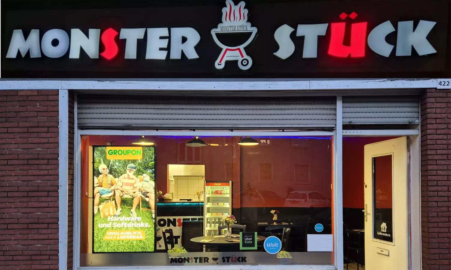 Burger Menü nach Wahl inkl. Pommes & Softgetränk für 1, 2 oder 4 Pers.