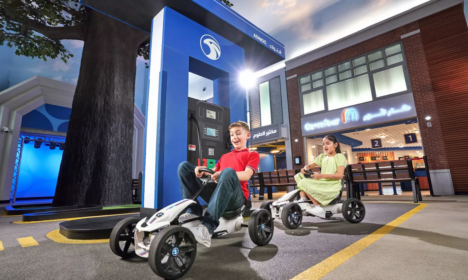 Explore Learning & Entertainment Across 7,000 m² with 40+ Activities