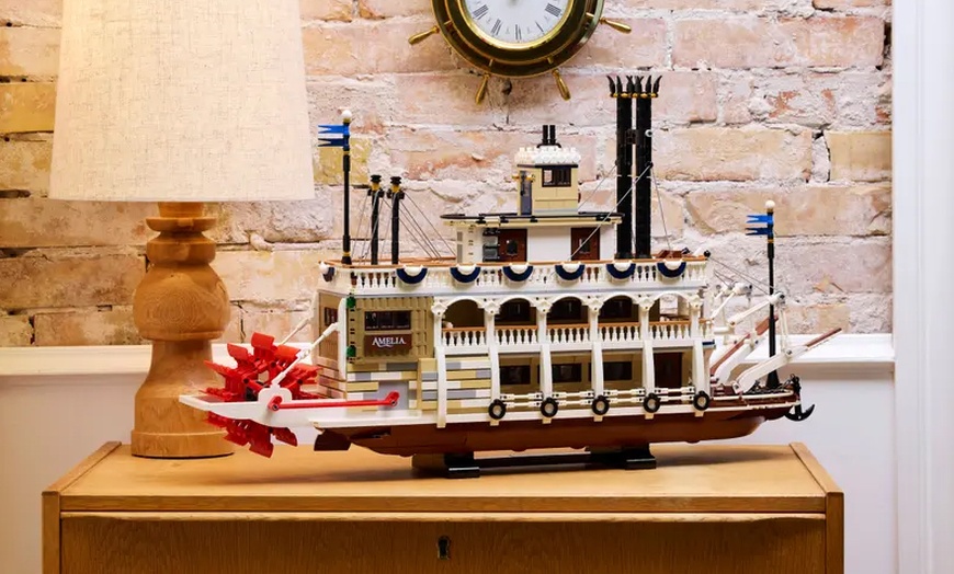 Image 4: LEGO Ideas River Steamboat (21356)