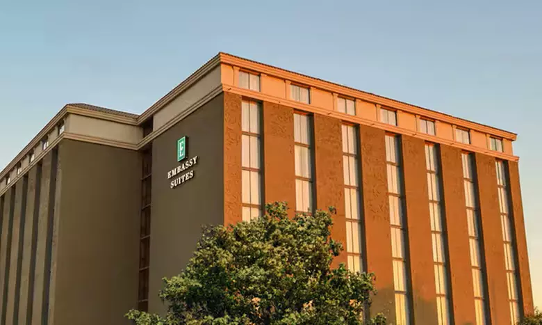 Embassy Suites by Hilton Austin Central Hotel - Spacious Suites & Free Breakfast Near Downtown Austin
