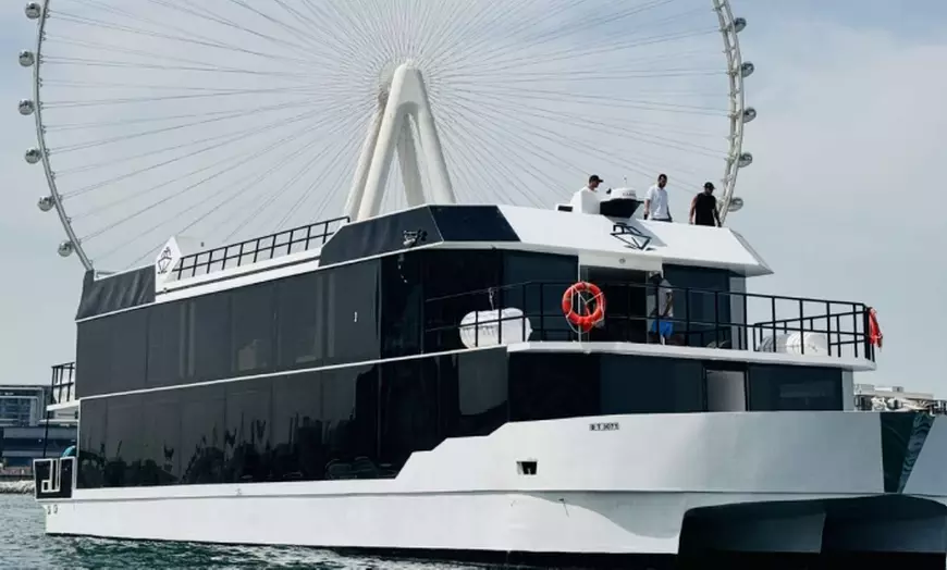 Image 3: Luxury House Boat Sunset Cruise Dubai Marina at Luxury Yachts