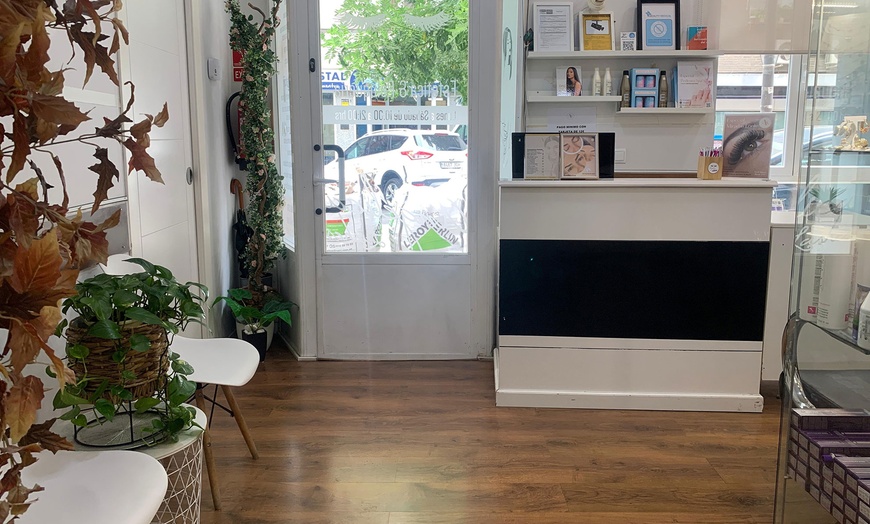 Image 8: Hidratación profunda, limpieza facial completa y máscara LED