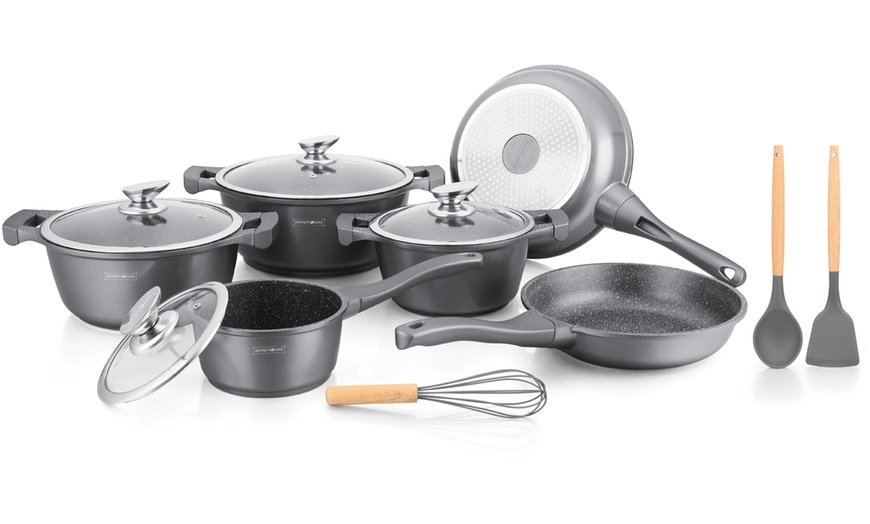Image 7: Batería de cocina de aluminio fundido con 13 piezas, de Royalty Line