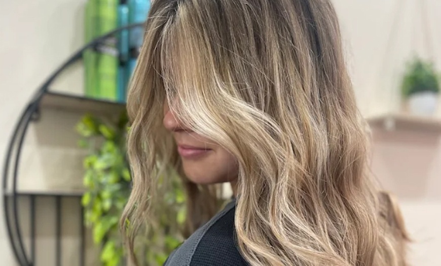 Image 31: Up to 50% Off on Salon - Keratin Treatment at Studio85