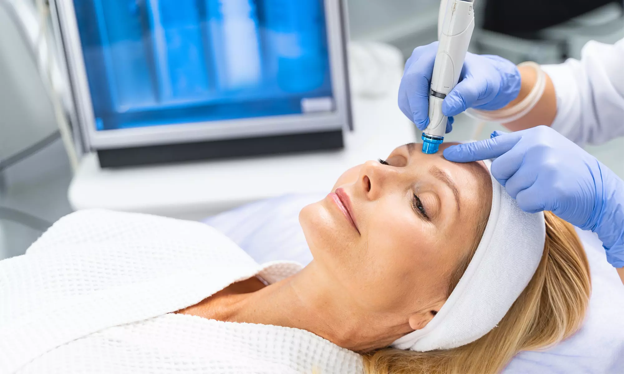 One Express or Signature Deluxe Aqua Peel Skin Rejuvenation Session at Miami Kiss (Up to 72% Off) - Primary Image