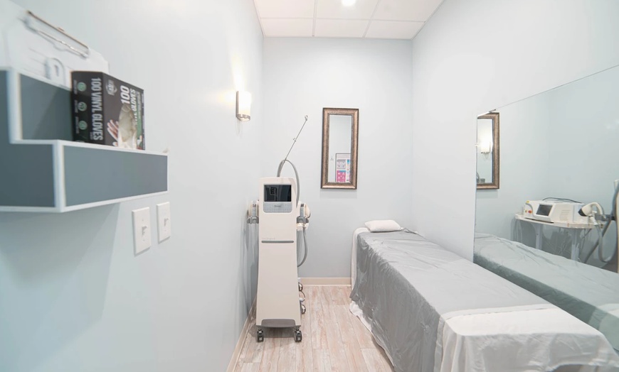 Image 9: Revitalize with 20 or 40 Units of Botox Or One Flip Lip