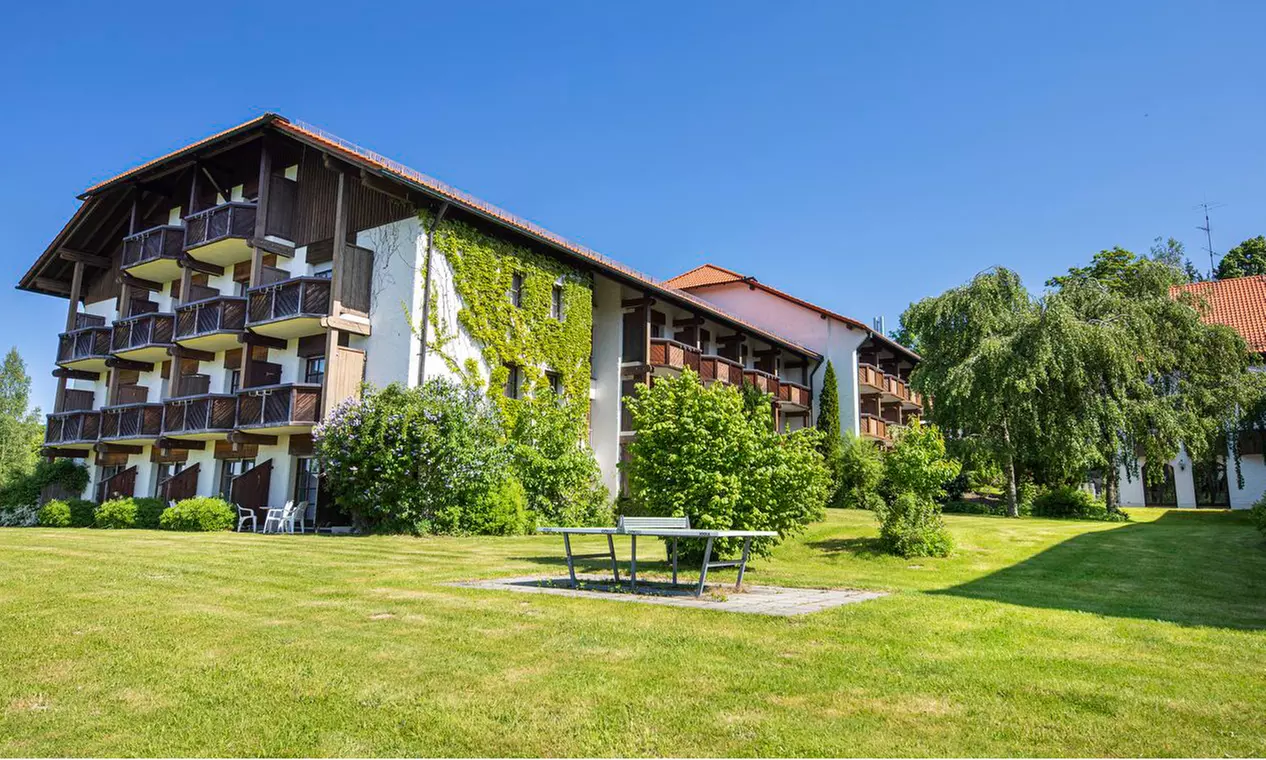 Bayerischer Wald: 2-5 Nächte für Zwei inkl. Frühstück und Wellness im Michel Hotel am Badepark Waldkirchen - Primary Image