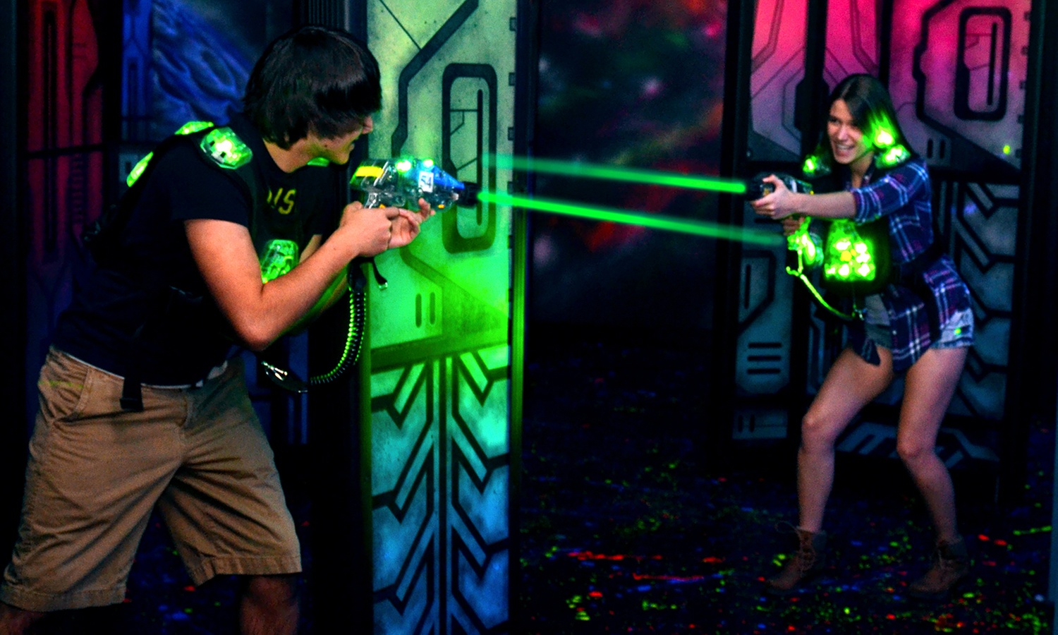 Unlimited Play Pass for Up to 6 People to Niagara Falls Fun Zone!