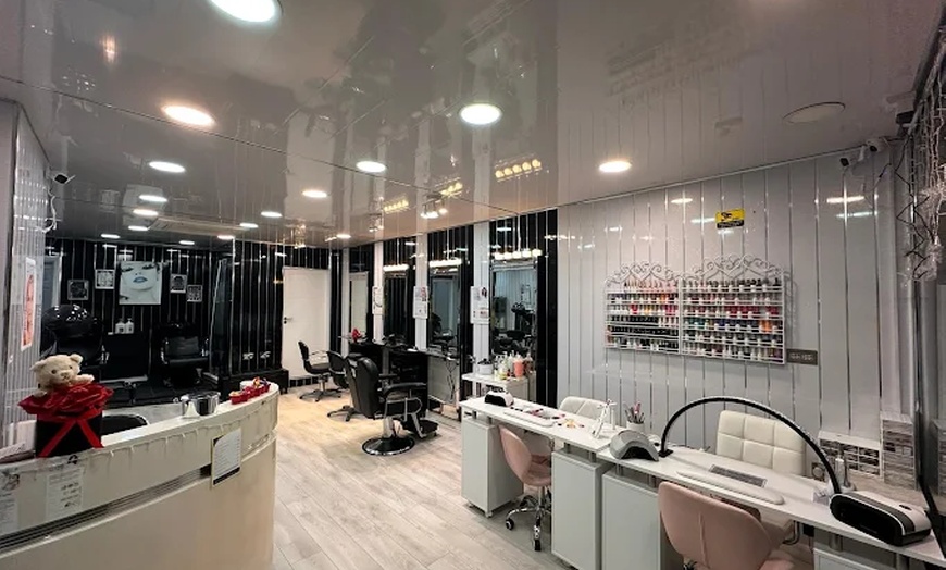 Image 2: Style Up with Wash, Cut & Blow Dry/ Brazilian Keratin Treatment