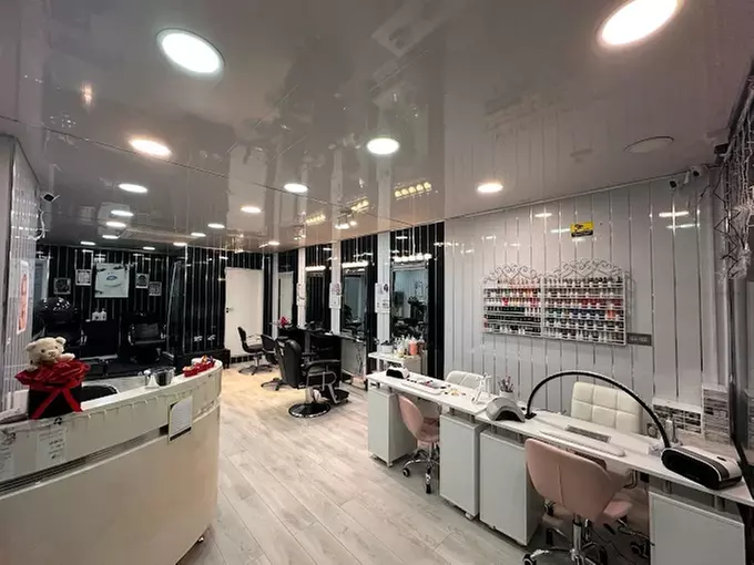 Style Up with Wash, Cut & Blow Dry/ Brazilian Keratin Treatment