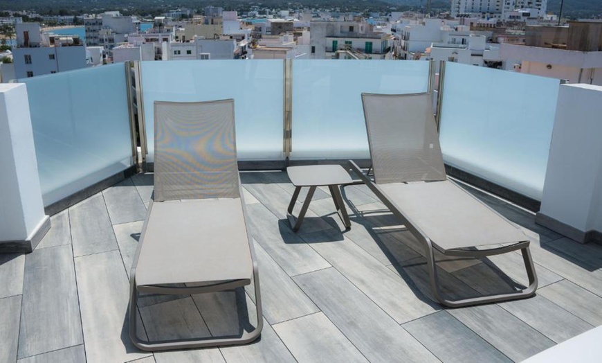 Image 8: ✈ Ibiza: Volo diretto più 7 notti in hotel con pagamento in 3 rate