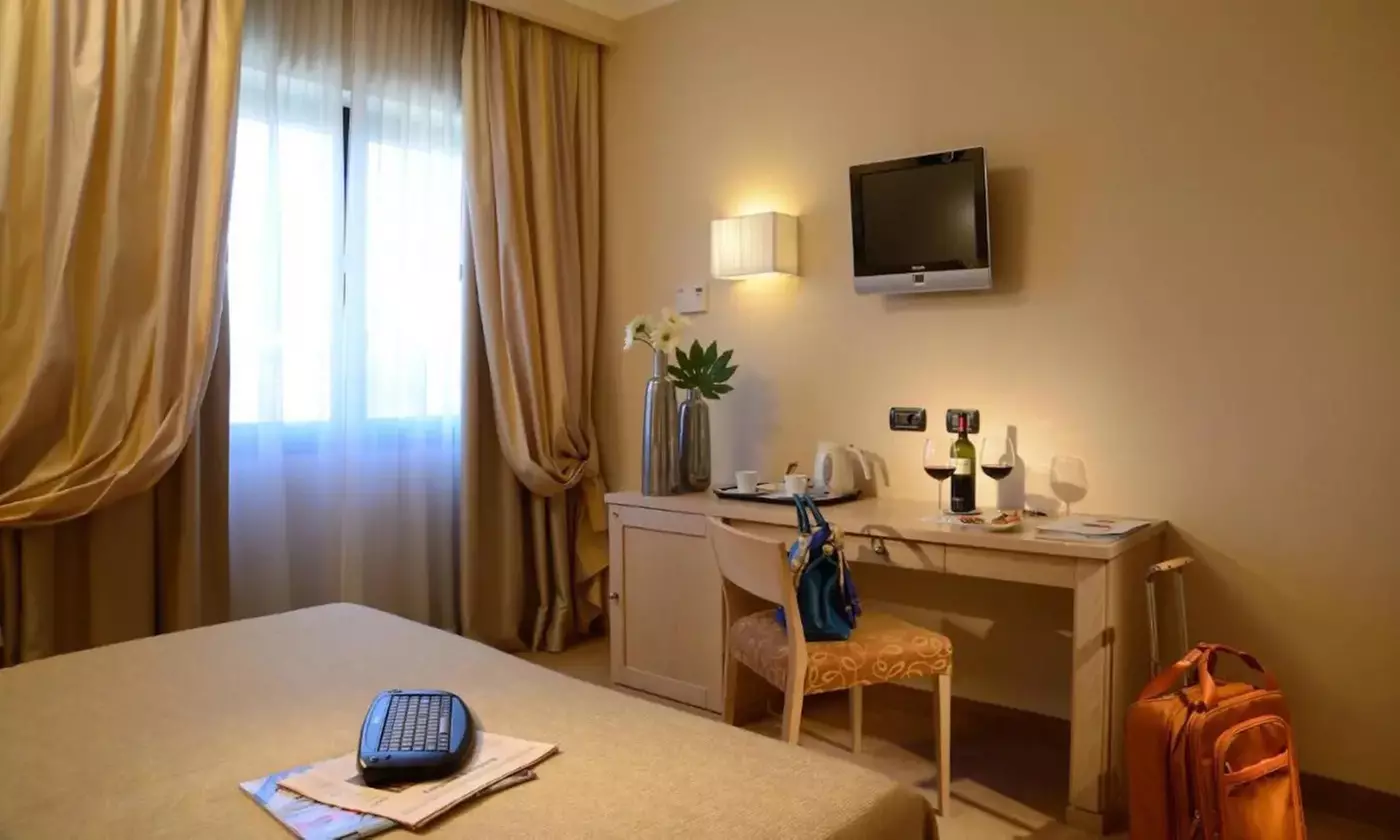 ✈ 11-Day Rome, Sicily, Calabria & Sorrento Vacation with Air