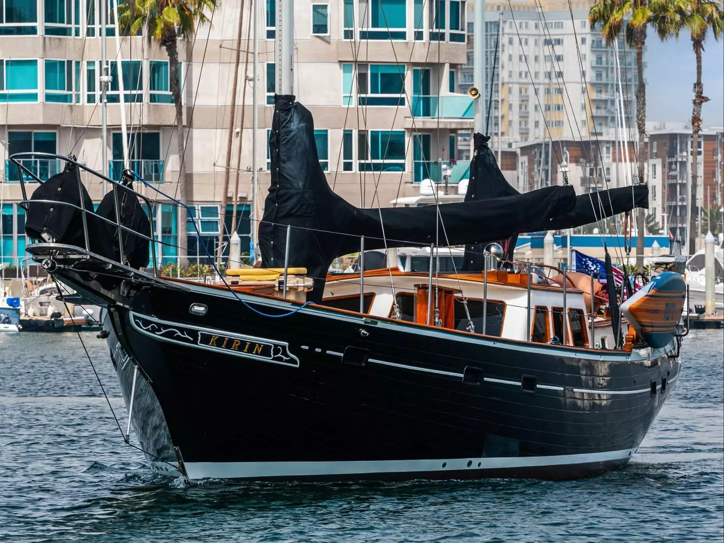 Enjoy Vintage Sunset Boat Tours - Marina del Rey’s Ocean Getaway