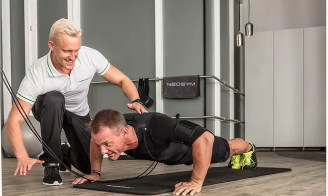 2x, 3x oder 4x 22 Min. EMS-Training inkl. InBody-Körperanalyse und Getränk bei Neogym Wiesbaden (bis zu 81% sparen*) - Primary Image