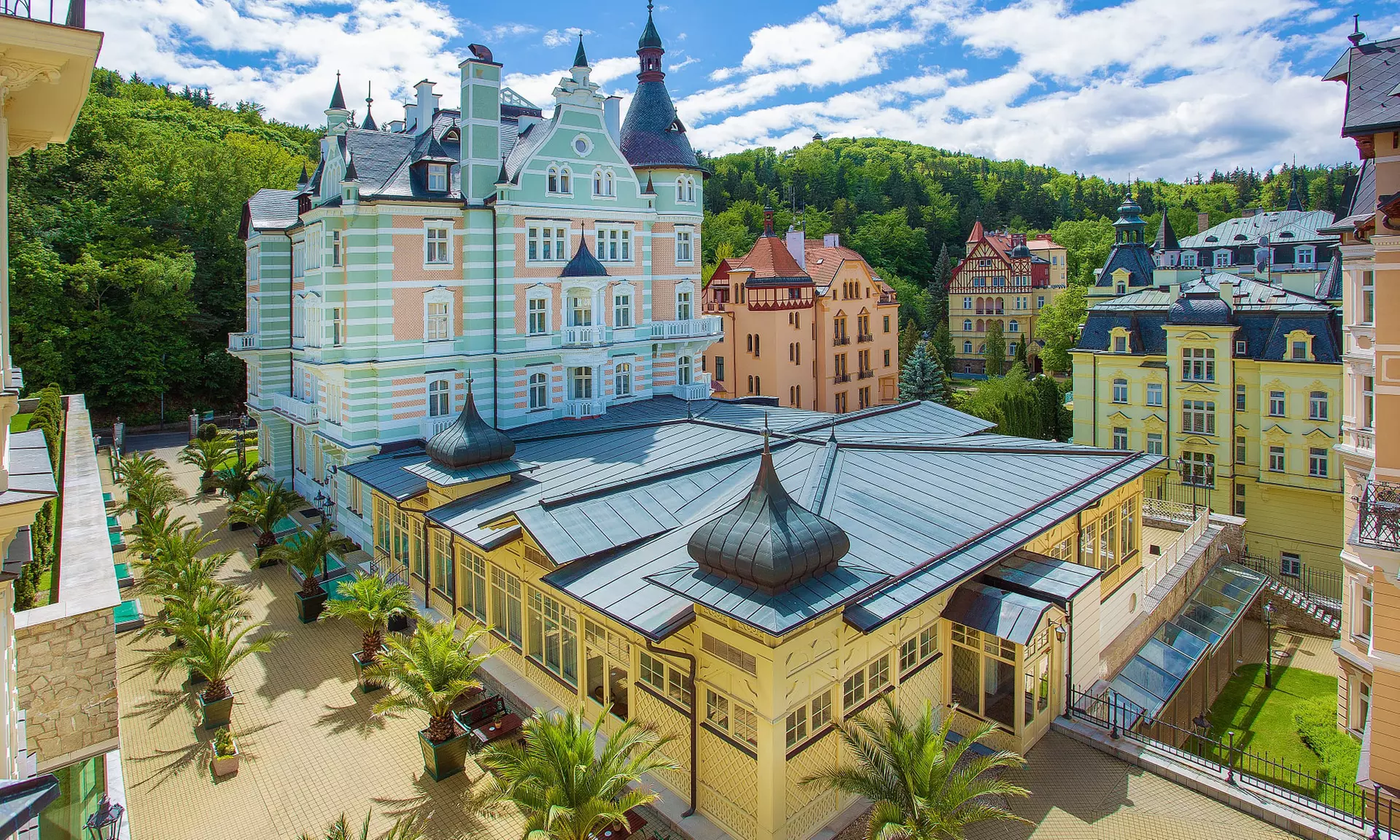 Karlsbad: Superior-Doppelzimmer mit Frühstück oder Halbpension