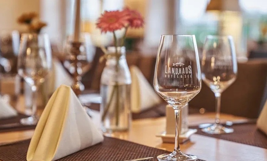 Image 10: Südbrookmerland: 2-5 Nächte inkl. Frühstück & Parken, opt. Dinner