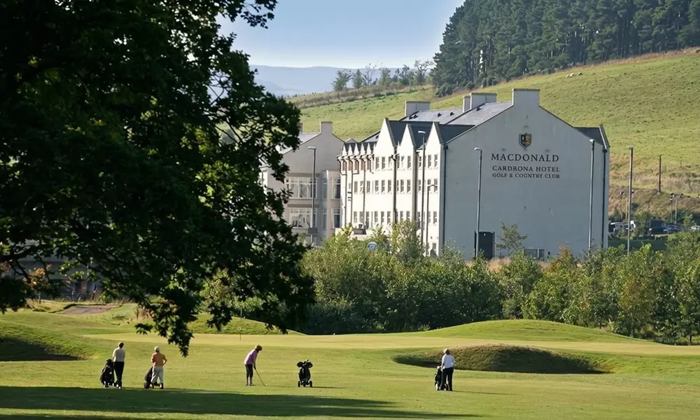 Spa Escape for 1 or 2 – 25 or 55 Min Treatment, Leisure Access & More