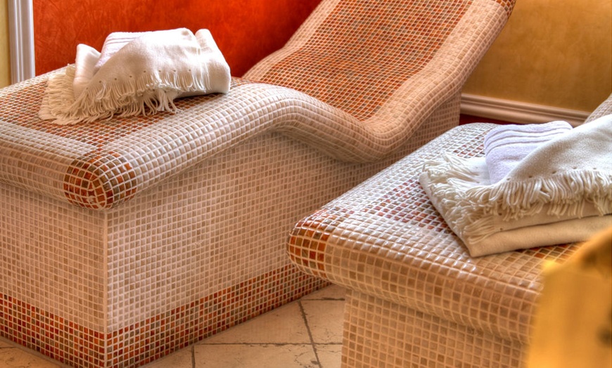 Image 7: Graal Müritz: 2-3 Nächte mit Sekt-Frühstück, 3-Gang-Menü & Kaminsauna