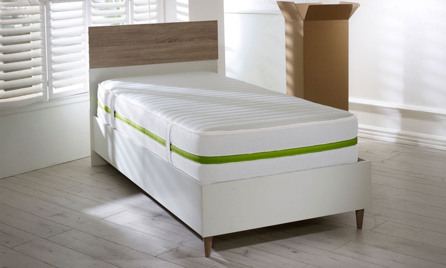 Image 7: The Sleep People Stonehaven Memory Foam Sprung Mattress 