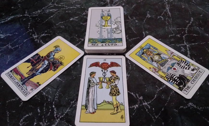 Image 4: Clairvoyance and Tarot Card Readings