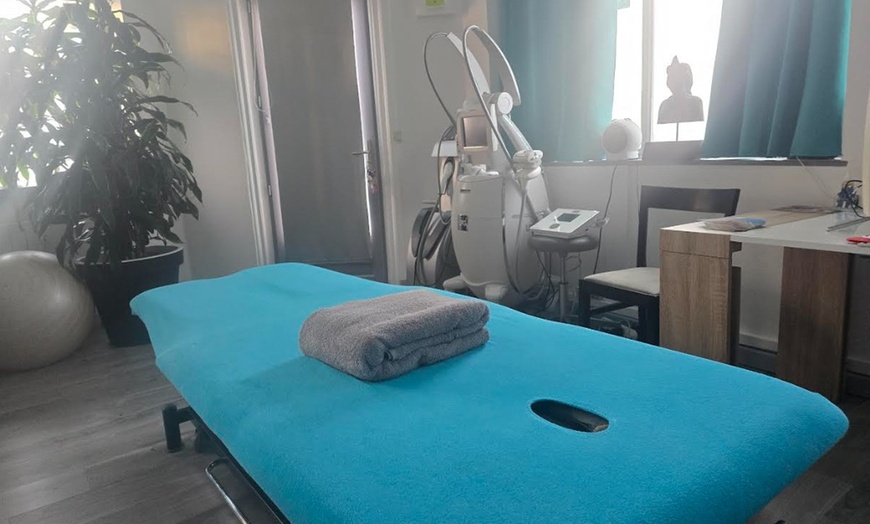 Image 2: Massage bien-être californien de 30, 60 ou 90 min