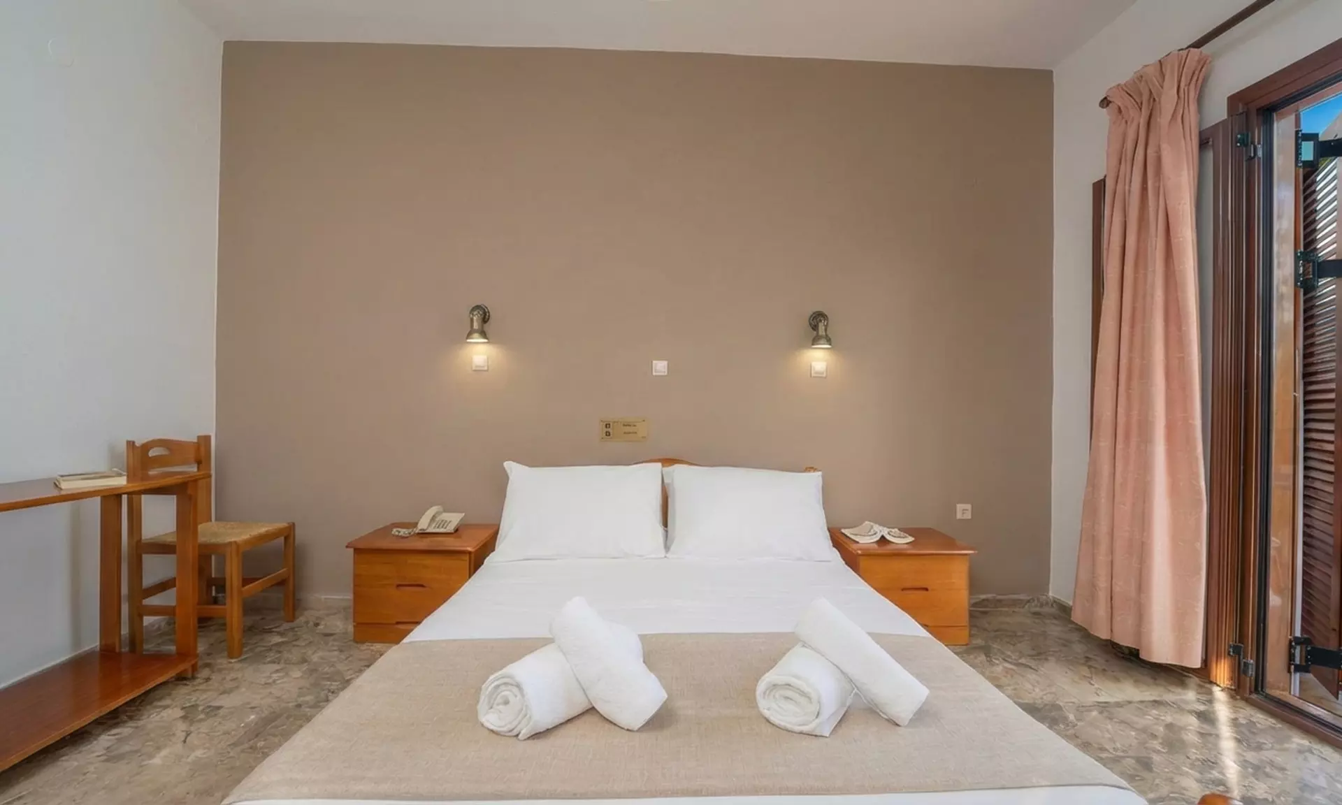 ✈ Cefalonia, Estate 2026: Volo diretto più 7 notti in hotel a rate