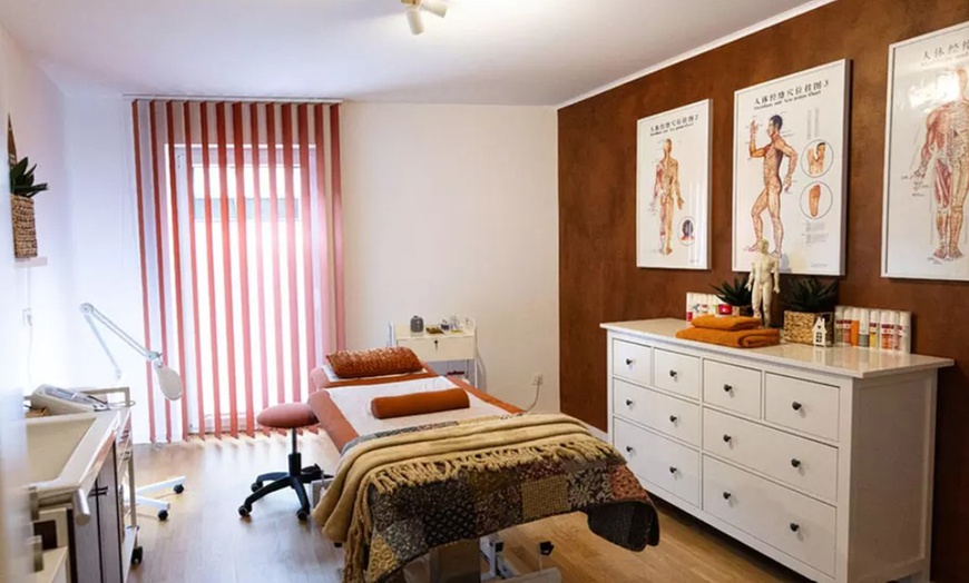 Image 3: 15 ml Injektionslipolyse an 1 Zone nach Wahl für 1 Person