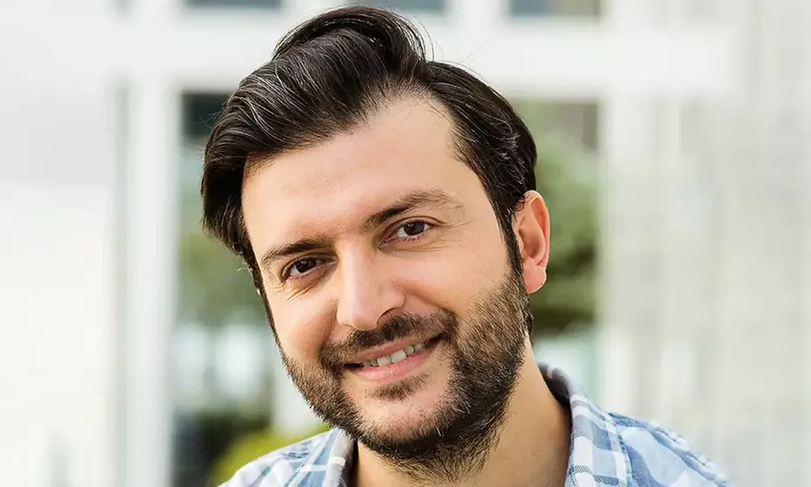 Natural-Looking Hair Restoration with Up to 3000-Graft FUE Transplant