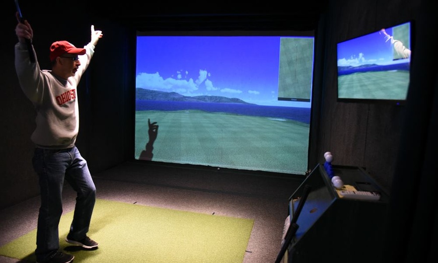 Image 4: Tee Off w/ Indoor Golf Simulation for Any Skill Level in Medina, OH