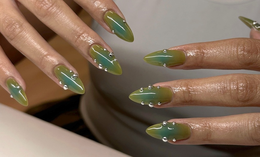 Image 5: Get a Structured Manicure With Soft or Hard Gel for Elegant Nails