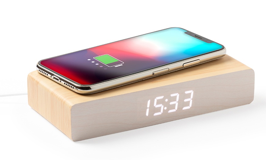 Image 1: Wireless Charger Clock